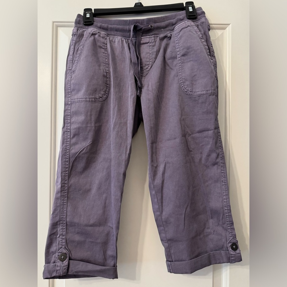 Sonoma Lavender Capri Pants
